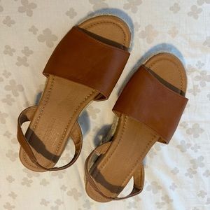Women’s sandals